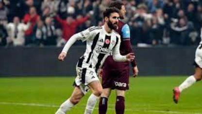 Serdal Adalı: 15 milyon Euro'yu veren Rafa Silva'yı alır