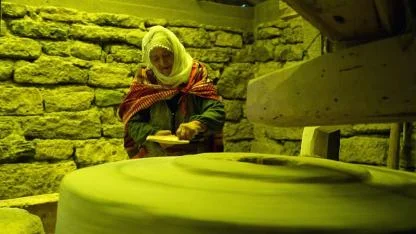 Suriye’de halkın yıktığı Hafız Esad’ın dev heykelinden geriye enkazı kaldı