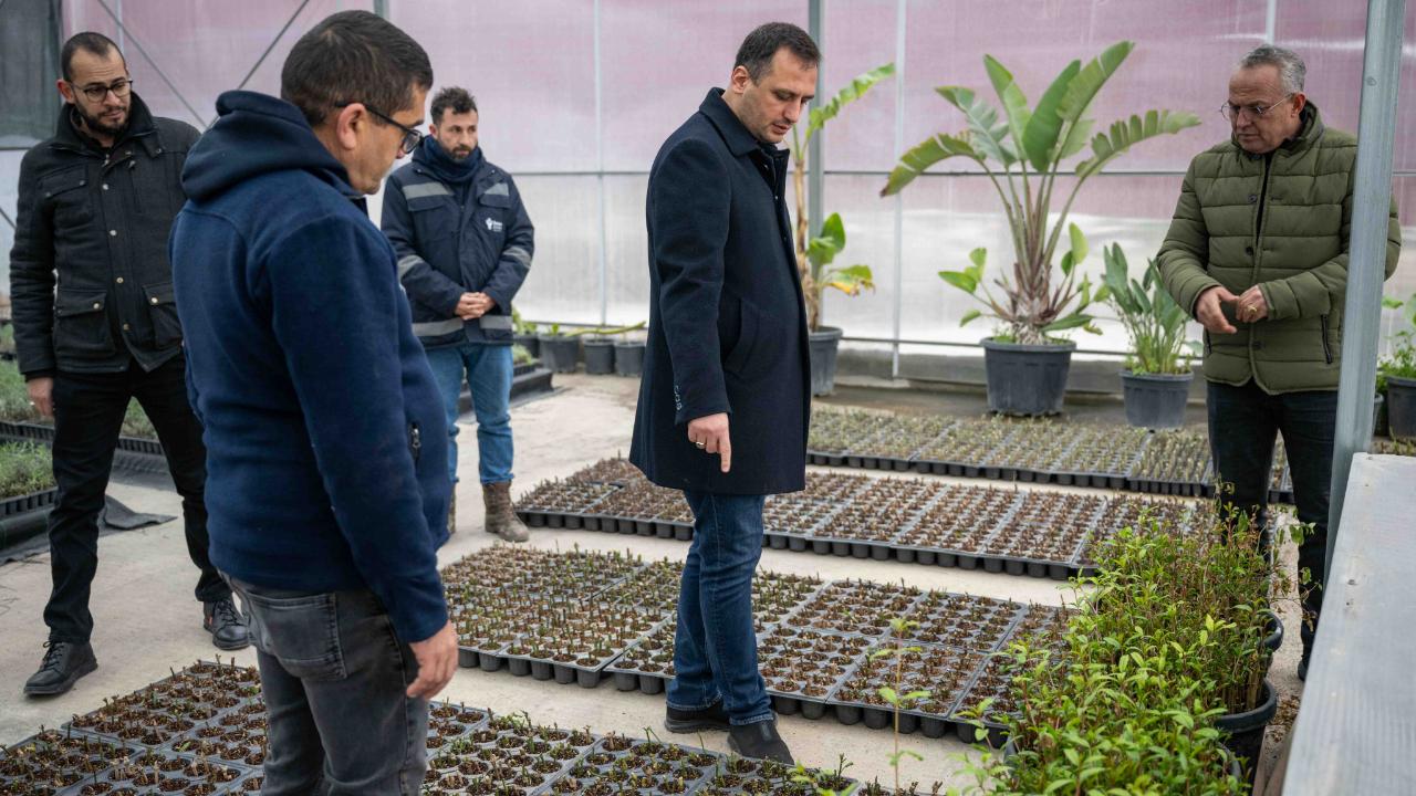 Bornova kendi yeşilini kendi üretiyor