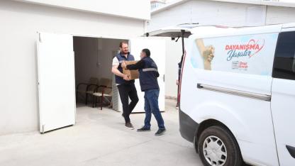 Çiğli Belediyesi’nden Gıda Kolisi Seferberliği