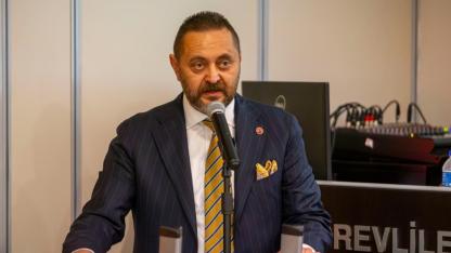 AK Partili Ünal, Ünsal'ı denetimden kaçmakla suçladı