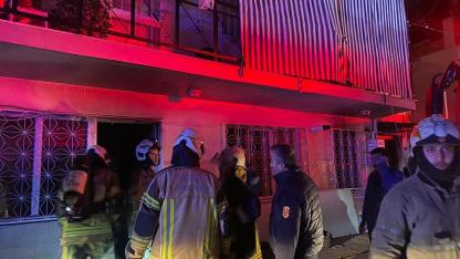 İzmir İtfaiyesi Buca'da yangına müdahale etti