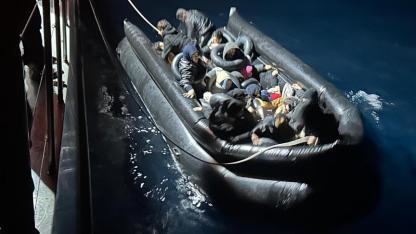 İzmir'de 50 düzensiz göçmen yakalandı