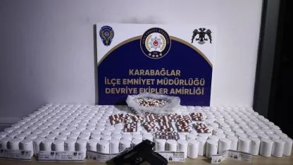 İzmir'de binlerce uyuşturucu hap ele geçirildi