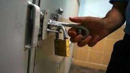 İzmir'de cezaevinde infaz koruma memurlarına saldırı