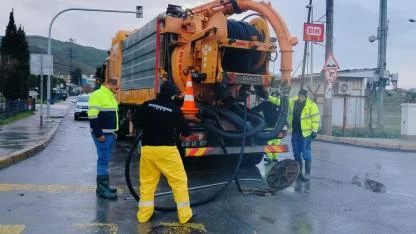 İzmir’de yağış alarmı sürüyor