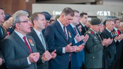 İzmir’in şehitleri Fethi Sekin ve Musa Can unutulmadı