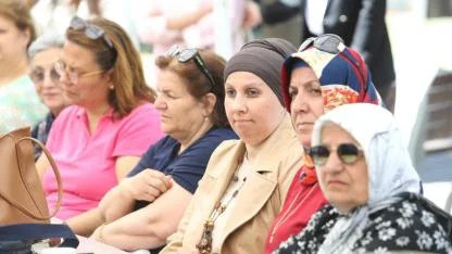 “Kadın Gücü” Karşıyaka’ya yayıldı!