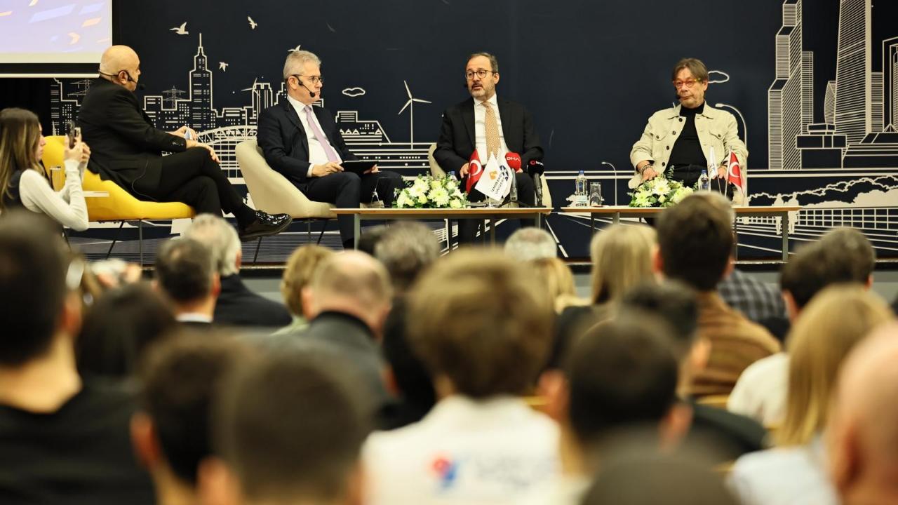 Kasapoğlu: Türkiye’de güçlü bir spor tesisi alt yapısı var