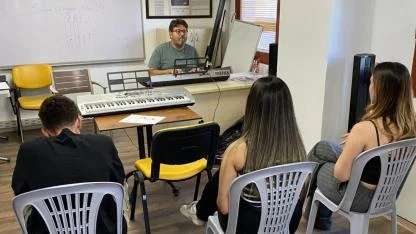 Konservatuvar hayali kurana Büyükşehir desteği