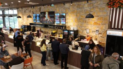 Menemenliler Aynısefa'yı çok sevdi