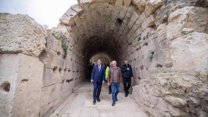 Tarihe yol açılıyor