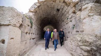 Tarihe yol açılıyor