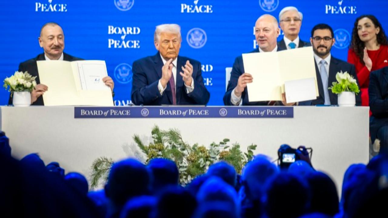 Trump'ın kurduğu Barış Kurulu'nun kuruluş sözleşmesi Davos'ta imzalandı