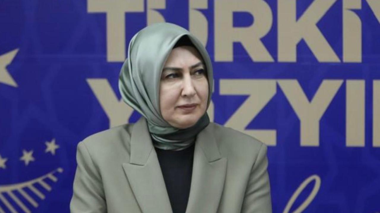 AK Parti Çeşme İlçe Başkanı Özen'den Denizli'ye tepki!