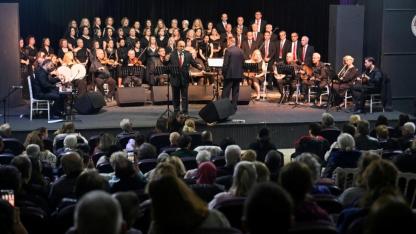 Aşkın ve nostaljinin sesi Bornova’da yükseldi