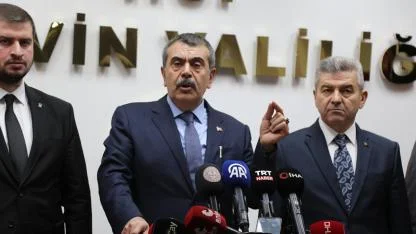 Bakan Tekin: "Özgür Özel kadar midesi geniş değilim"