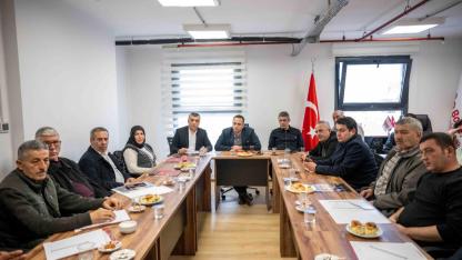 Başkan Ömer Eşki muhtarlarla buluştu