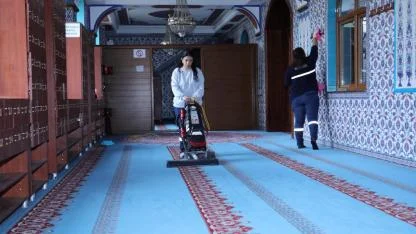 Bayraklı Ramazan’a Hazır