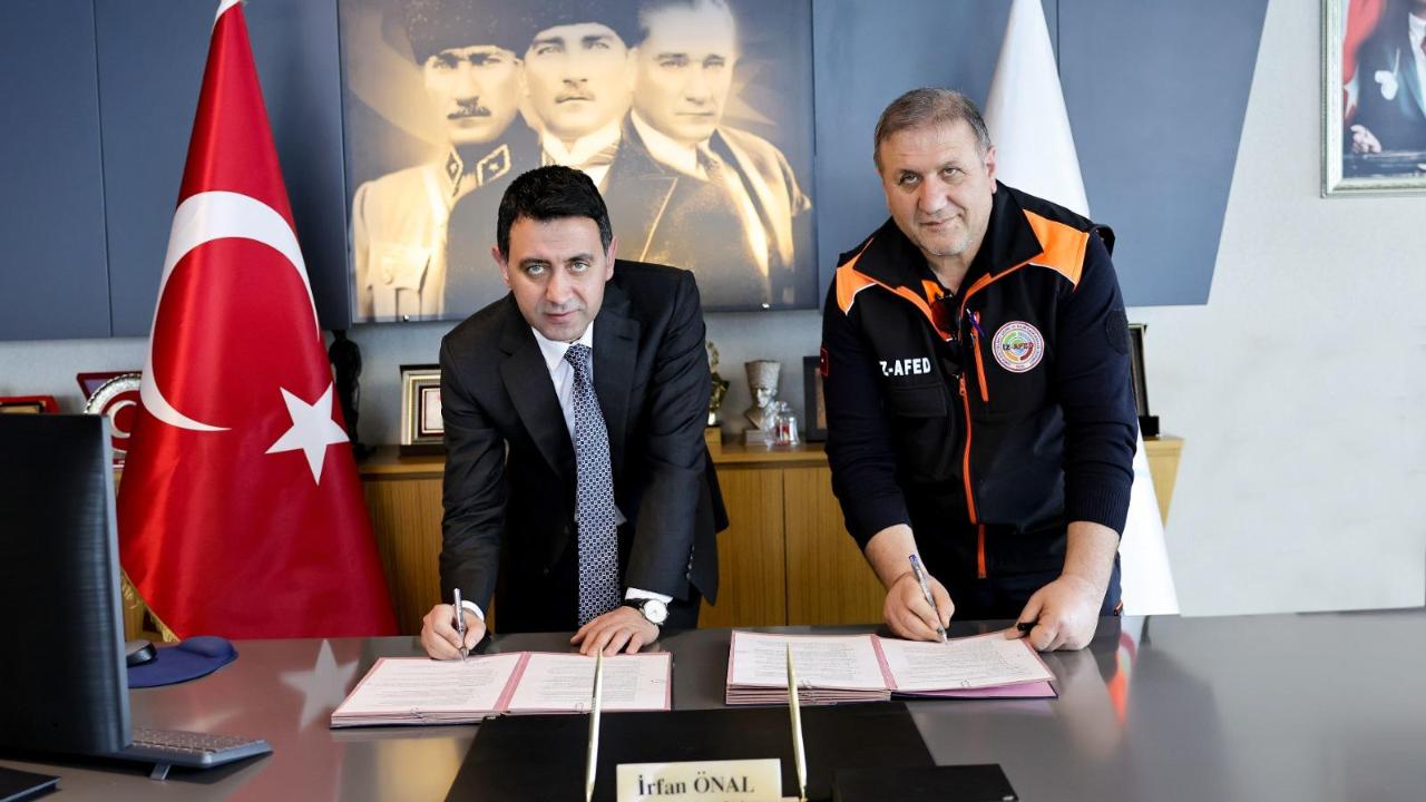 Bayraklı’da Afet ve İklim Risklerine Karşı İş Birliği Protokolü İmzalandı