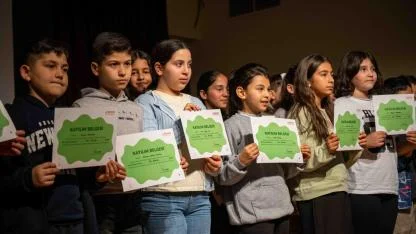 Bilimle büyüyen Bornova’da 179 genç sertifikalarını aldı