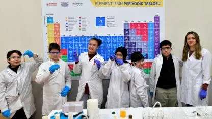 Bornovalı çocukların Kış Bilim Kampı heyecanı