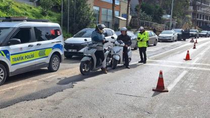 Çeşme'de motosiklet denetimleri