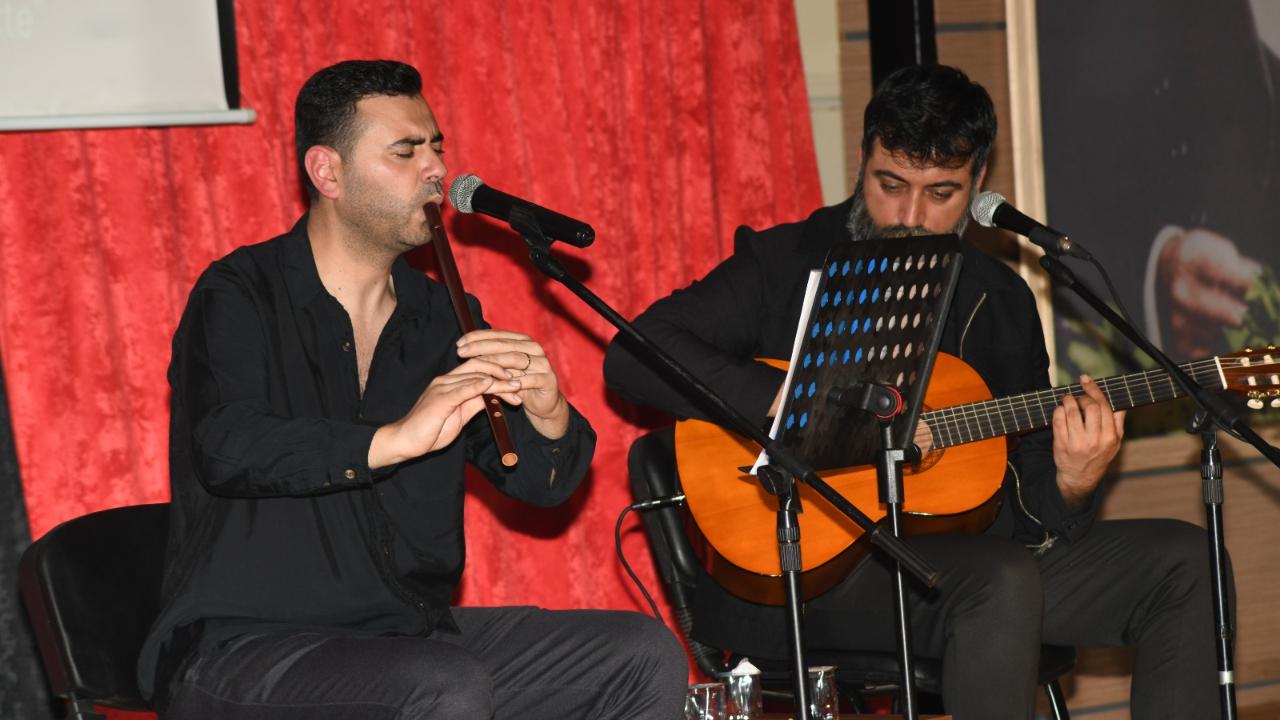 Çiğli’de Sevgililer Günü’ne Özel Çifte Etkinlik