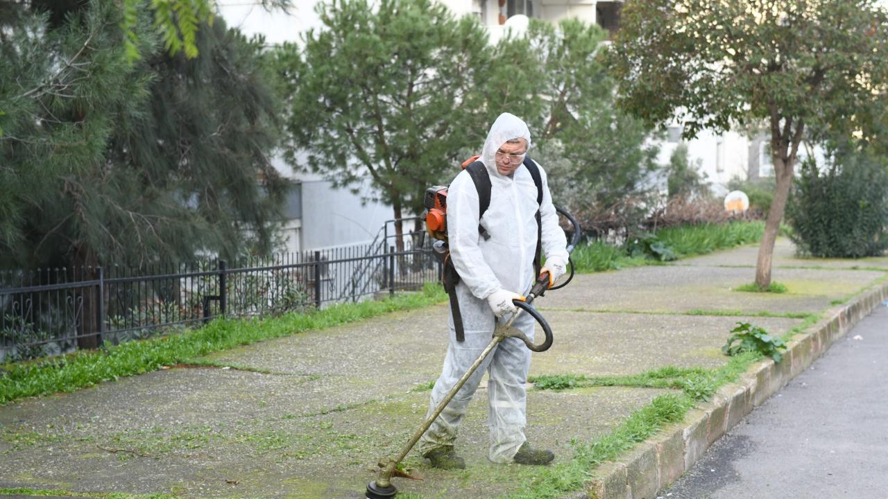 Çiğli’de Temizlik Seferberliği Aralıksız Sürüyor