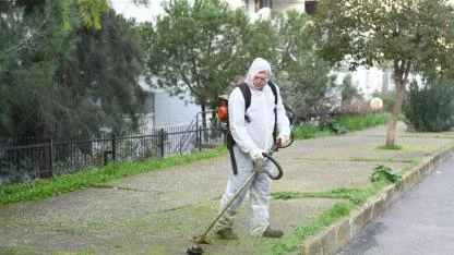 Çiğli’de Temizlik Seferberliği Aralıksız Sürüyor