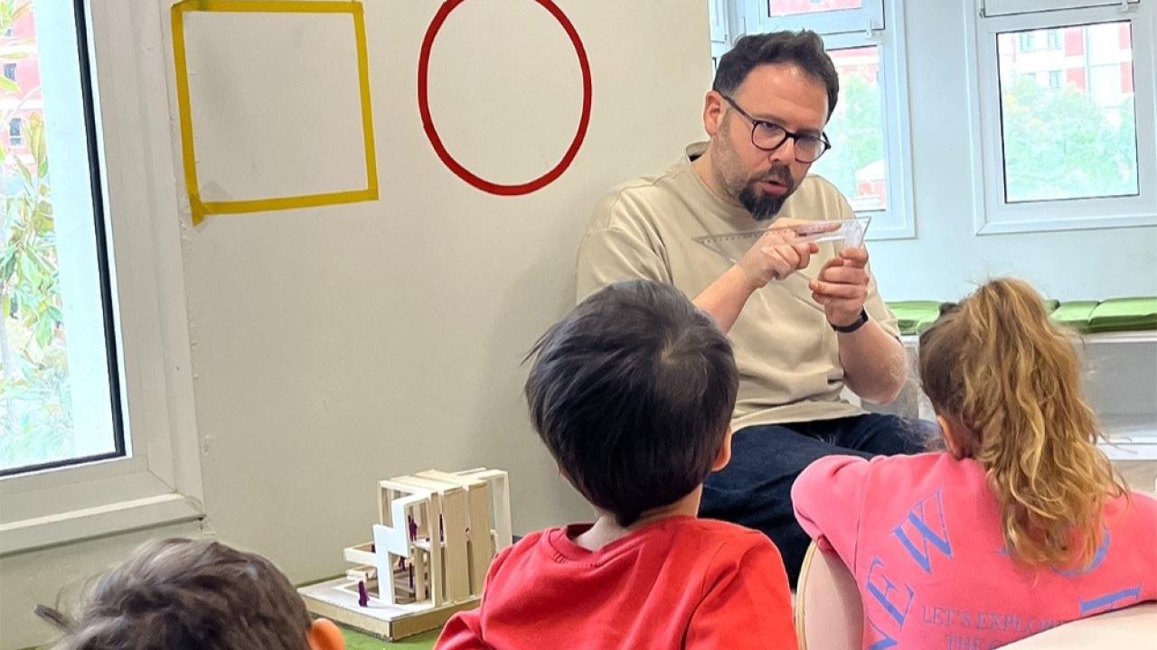 Çocuklar mimarlığın izini sürdü