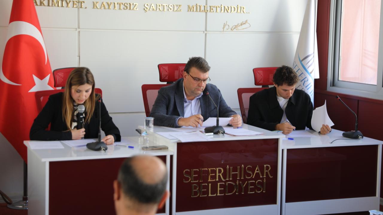 Depremin acısı Mecliste bir kez daha hissedildi