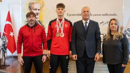 Gaziemirli taekwondocu Türkiye şampiyonu oldu