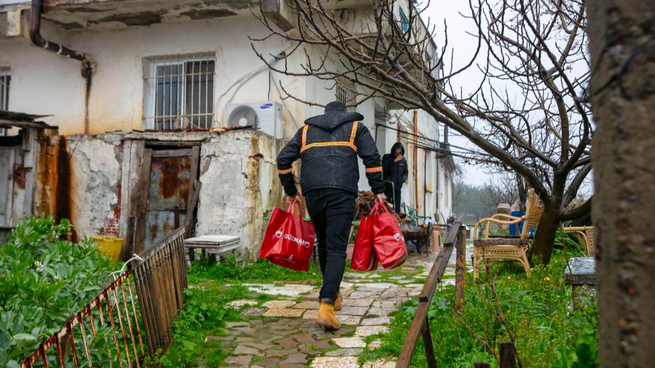 Güzelbahçe 350 Aileye 3 Milyonluk Ramazan Desteği