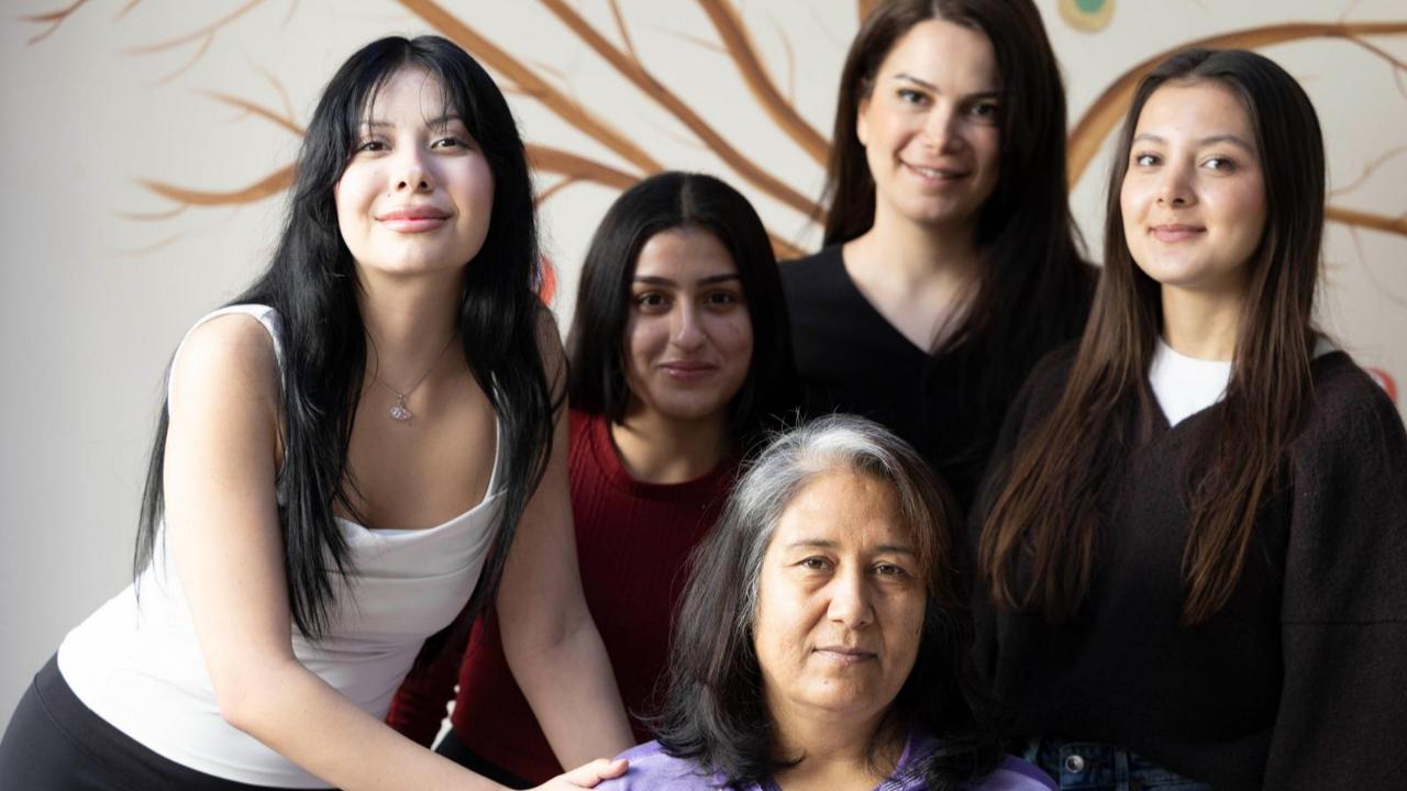 Hem saçlar hem kadınlar güçleniyor