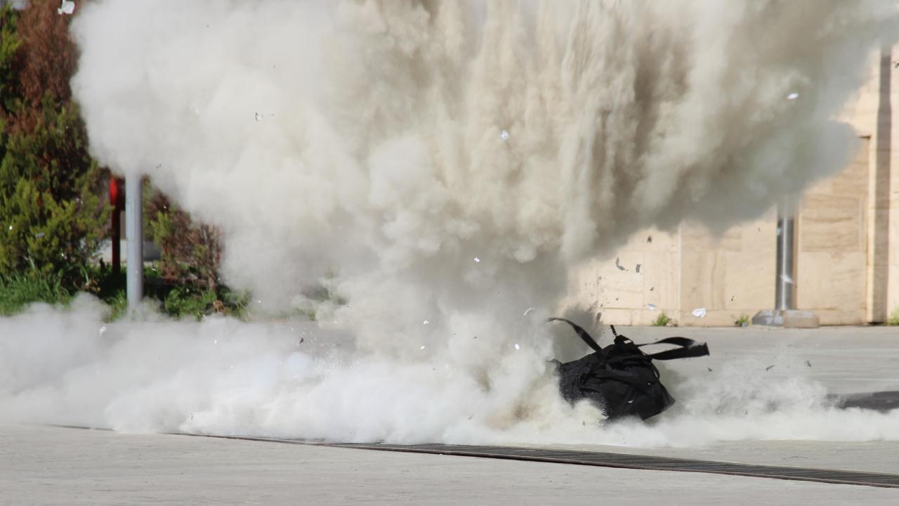 İzmir Bölge Adliye Mahkemesi'nde bomba ve tahliye tatbikatı