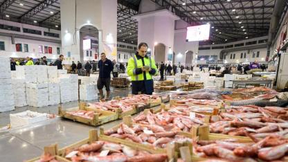 İzmir Su Ürünleri Hali 51 bin tonla rekor kırdı