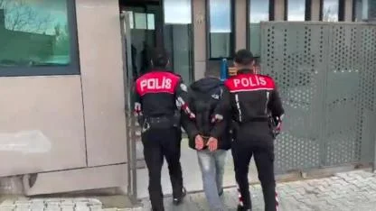 İzmir’de 17 yıl hapisle aranan firariyi 'Yunuslar' yakaladı