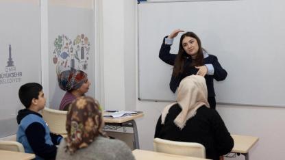 İzmir’de bebekler hayata eşit başlıyor