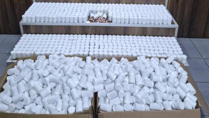 İzmir'de iş yerine uyuşturucu operasyonu: 7 gözaltı