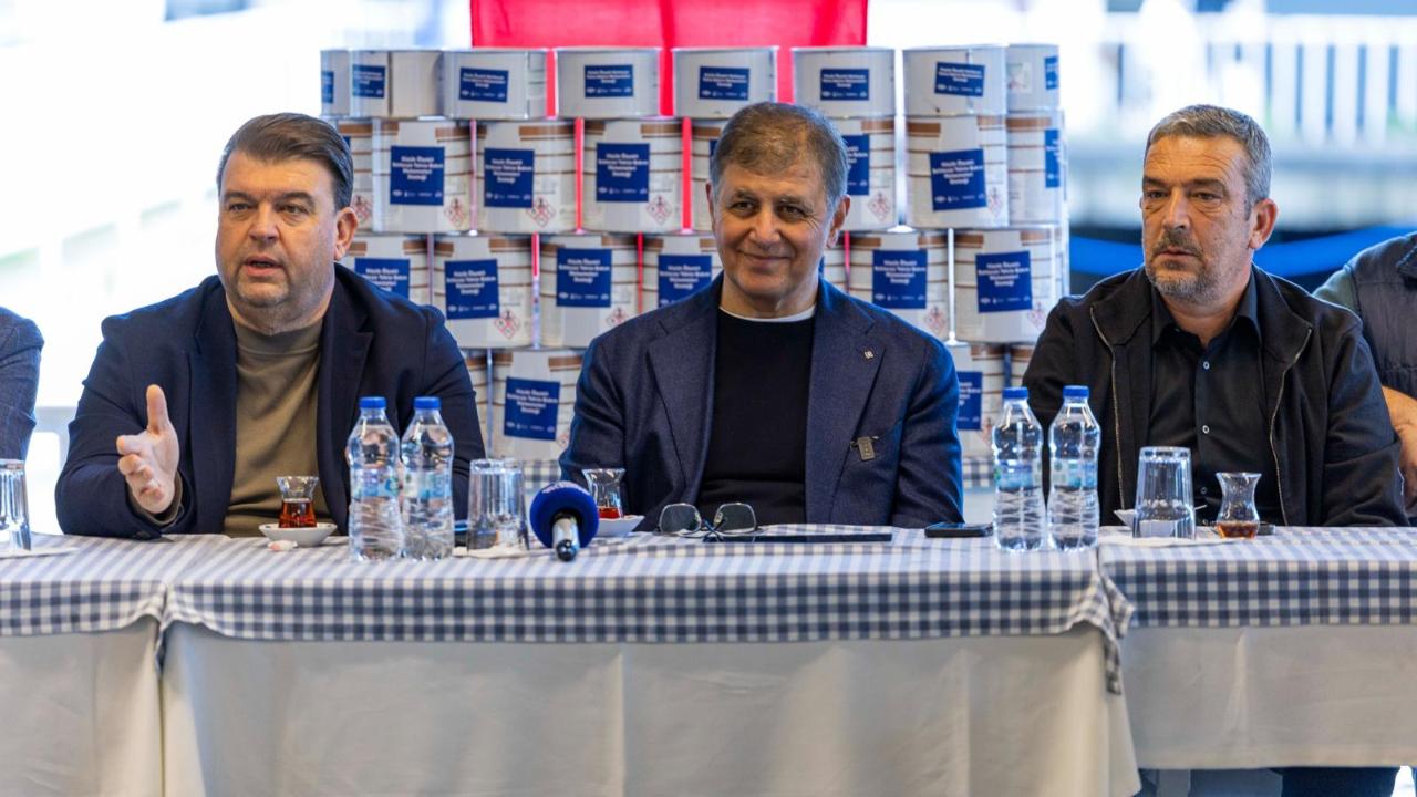 İzmir’de küçük ölçekli balıkçıya dayanışma eli