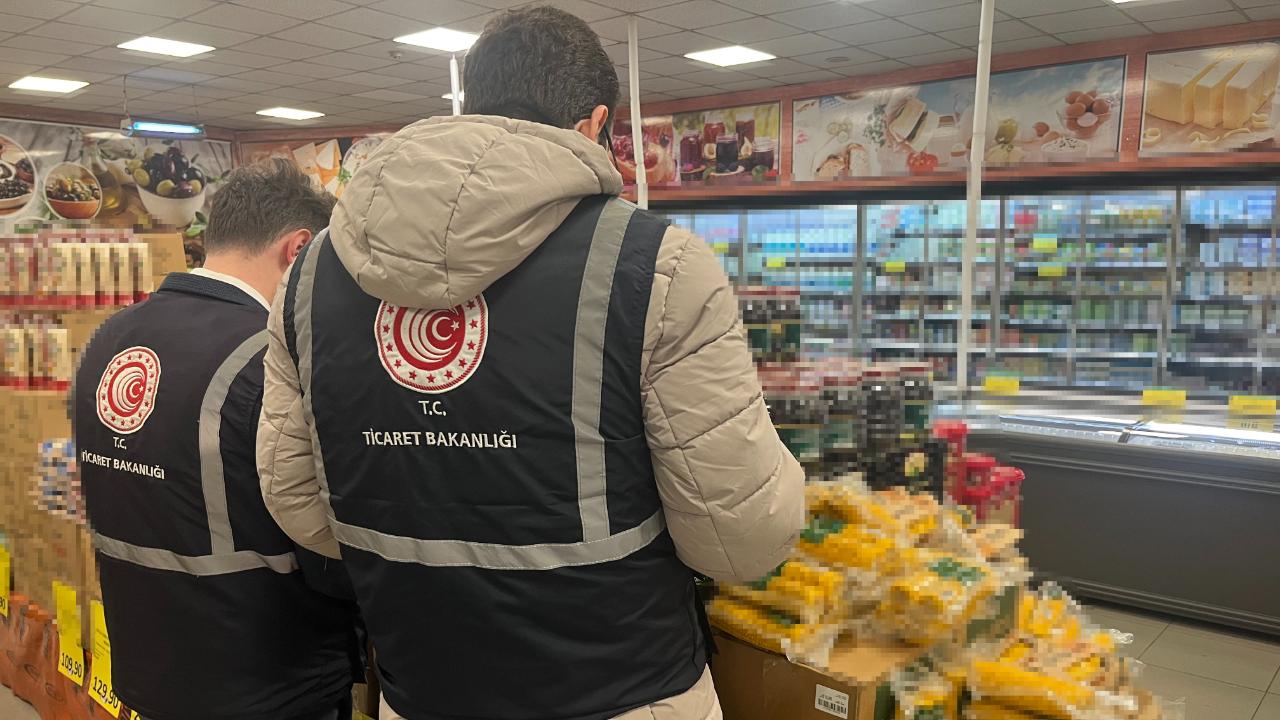 İzmir'de Ramazan öncesi market denetimi