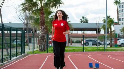 Karşıyaka’nın genç atleti Türkiye’nin zirvesinde