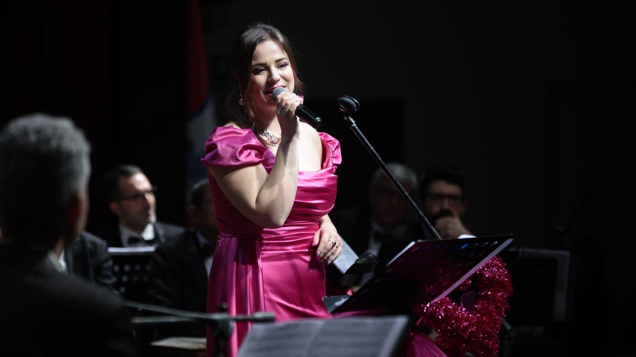 Konak’ta şarkılar sevgiyi anlattı