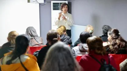 Medeni Kanun’un kazanımları Konak’ta masaya yatırıldı