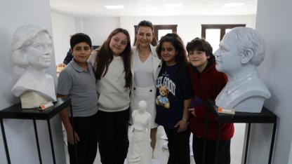 Menderes’te Heykel Sergisi