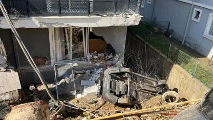 Menemen’de istinat duvarı çöktü