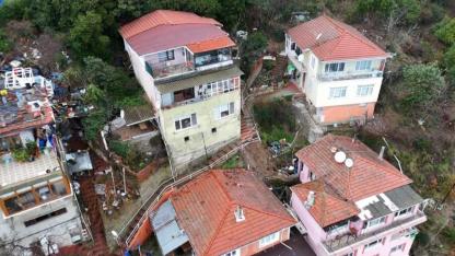Sarıyer’de 4 binadaki 31 vatandaş tahliye edildi