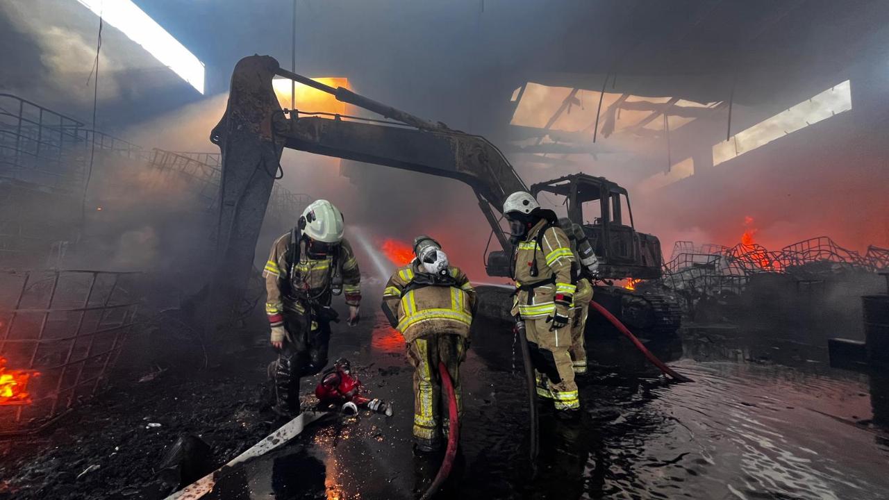Torbalı’daki fabrika yangını kontrol altına alındı
