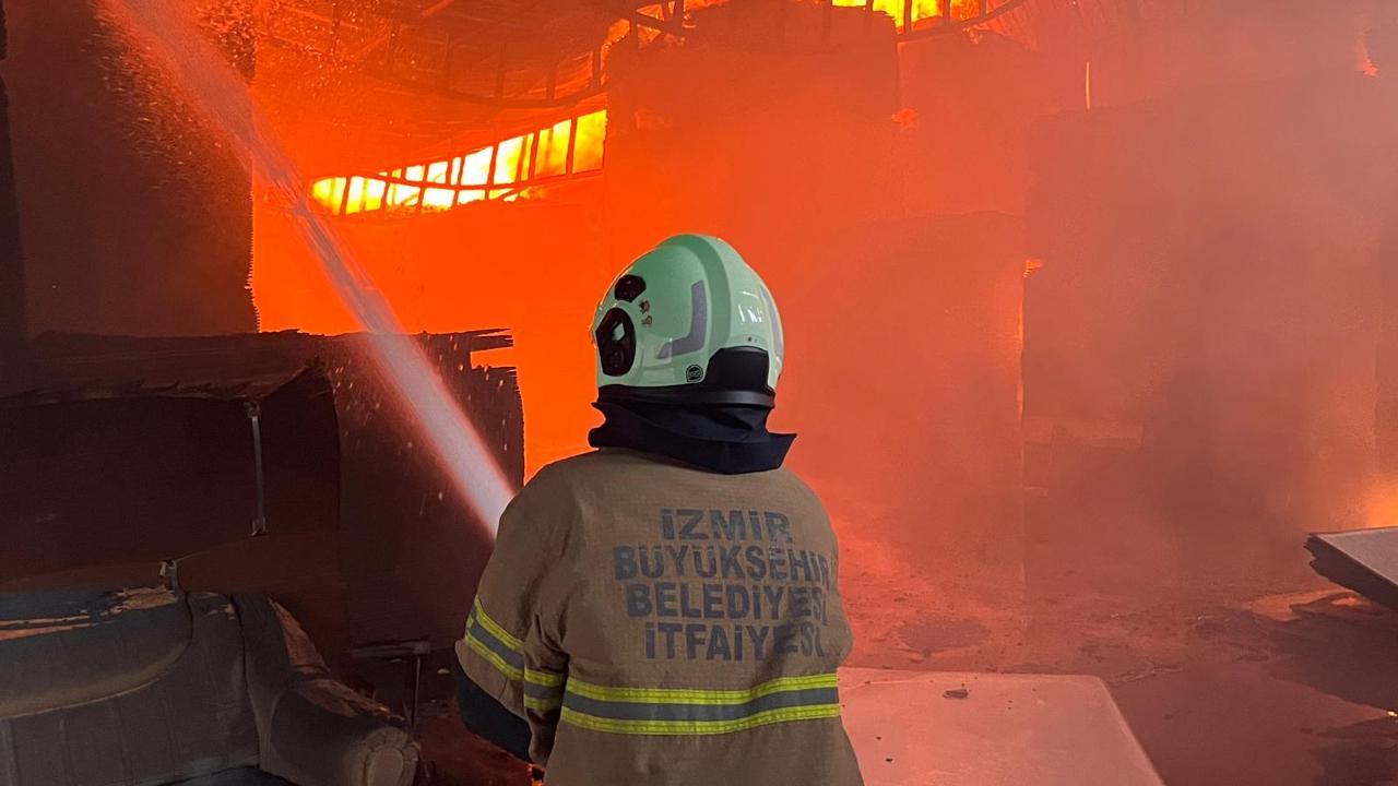 41 araç, 100’ü aşkın personelle alevlere set